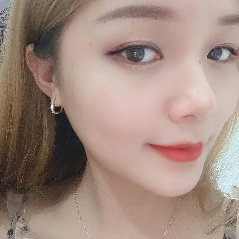 أقراط دائرية من الفضة الإسترلينية عيار 925 عالية الجودة بتصميم كريستال أنيق للنساء لحفلات الزفاف ومجوهرات متعددة الاستخدامات 