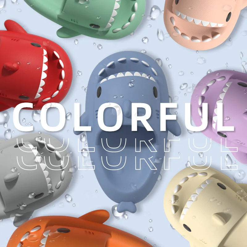 نعال قرش جديدة للنساء صيفية لطيفة من مادة إي في إيه للرجال غير قابلة للانزلاق للاستخدام الداخلي والخارجي أحذية شاطئ للبنات والأولاد صنادل 