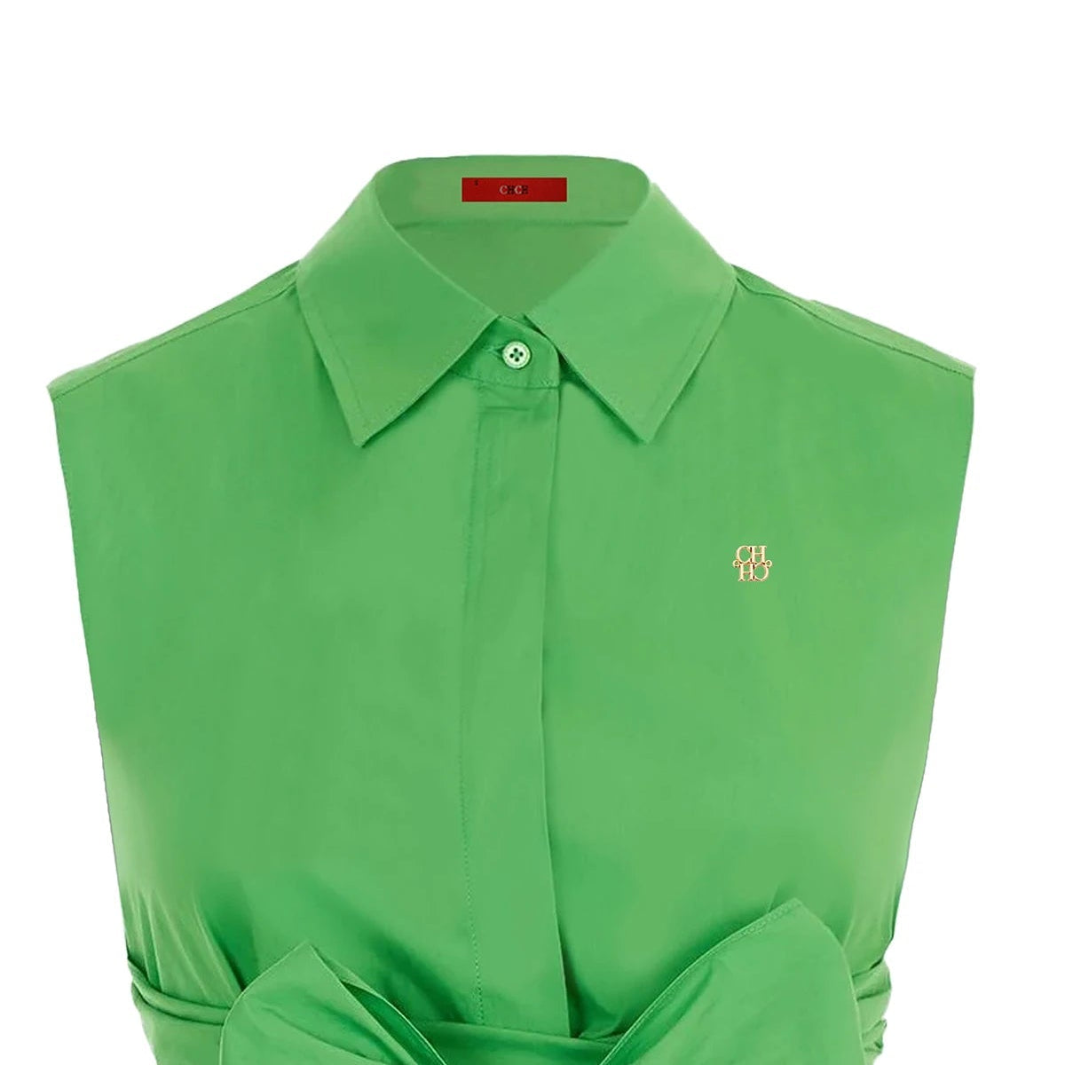 فستان صيفي بلا أكمام مع أزرار وباط، مثالي للشاطئ أو المناسبات. 