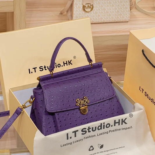 حقيبة يد نسائية ذات سعة كبيرة 2025 خريف وشتاء جديد عالي الجودة خفيف الوزن مصمم فاخر حقيبة كتف أنيقة 