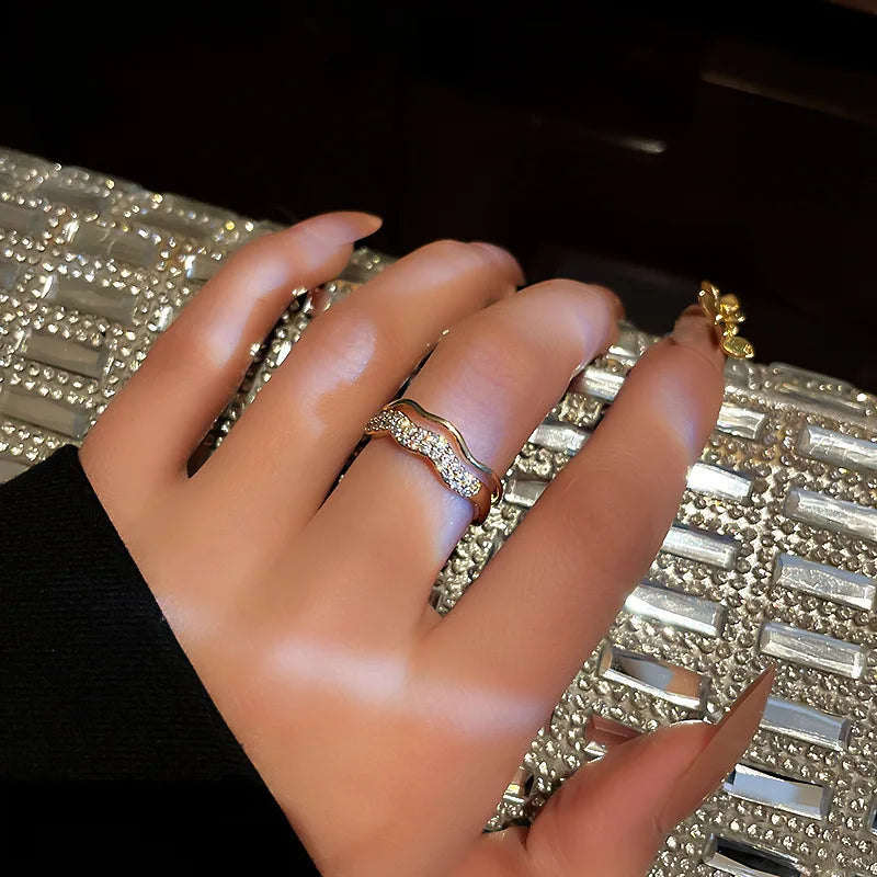 خواتم جديدة عصرية على شكل قلب أسود ثنائي اللون للنساء، خواتم مفتوحة على شكل قطرة زيت، مجوهرات حفلات معدنية نسائية أنيقة 