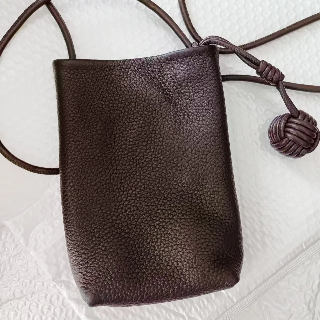 حقيبة كروس صغيرة من الجلد الطبيعي للنساء، حقيبة هاتف محمولة بنقشة أحرف أولية مخصصة، حقيبة يد منسوجة يدويًا، حقيبة يد صغيرة للسيدات، محفظة صغيرة قابلة للتخصيص 