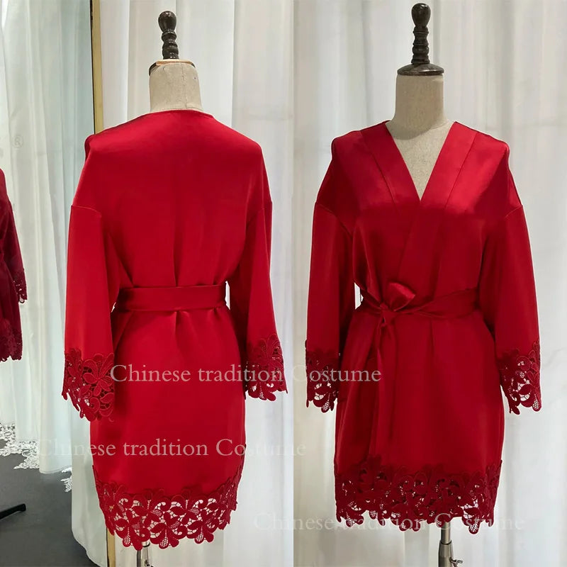 رداء زفاف أبيض مطرز للأم العروس كيمونو نسائي مثير من الدانتيل والزهور ملابس داخلية حميمية من الحرير الجليدي رداء حمام 